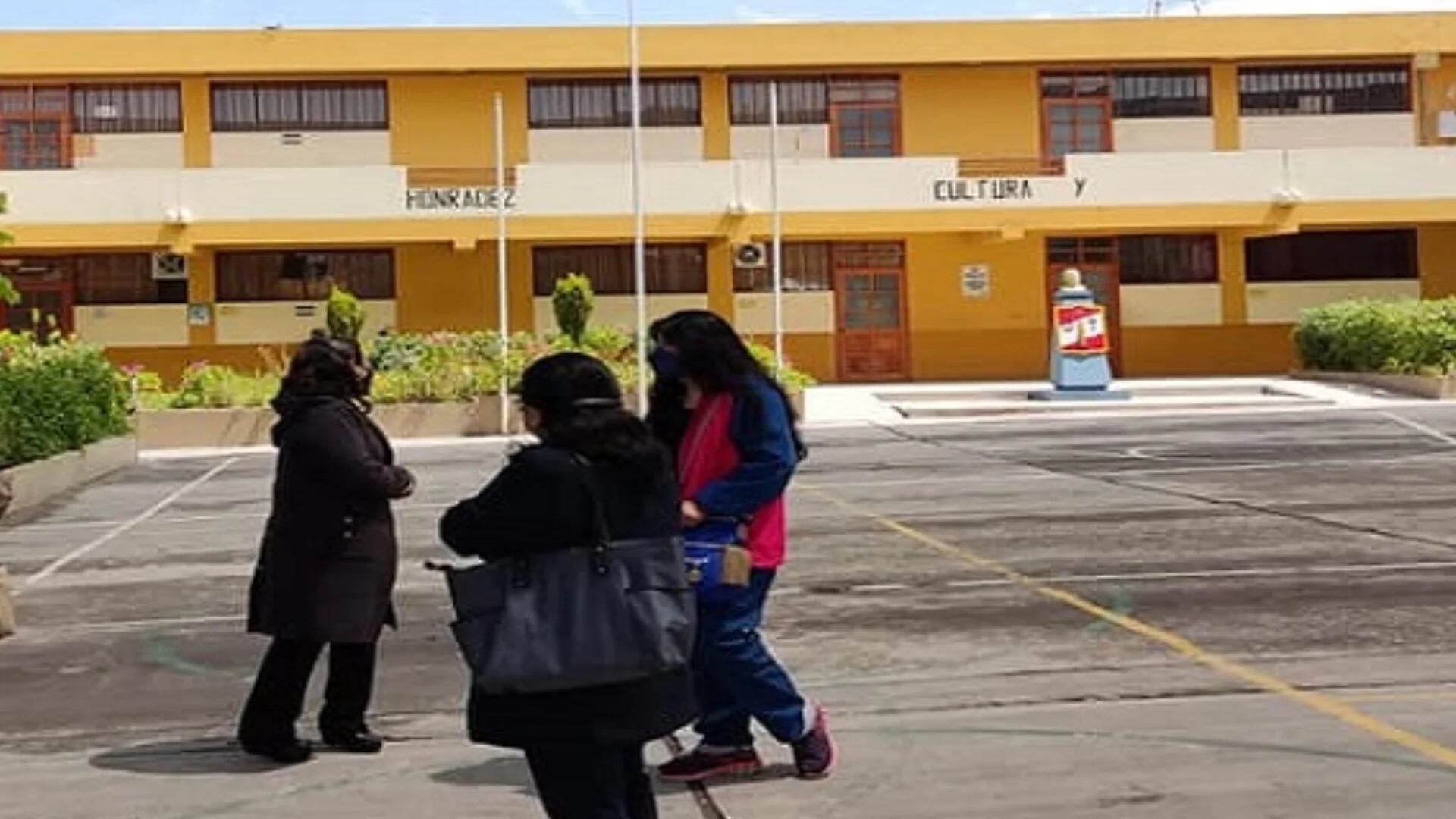 Escolares de Arequipa hicieron reto viral y terminaron en el hospital por beber mezcla de lejía, vinagre y alcohol 