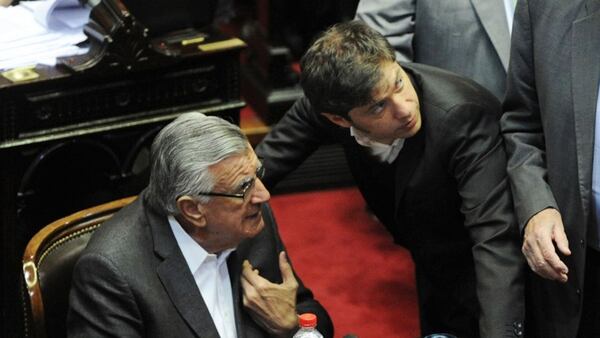 José Luis Gioja y Axel Kicillof (Télam)