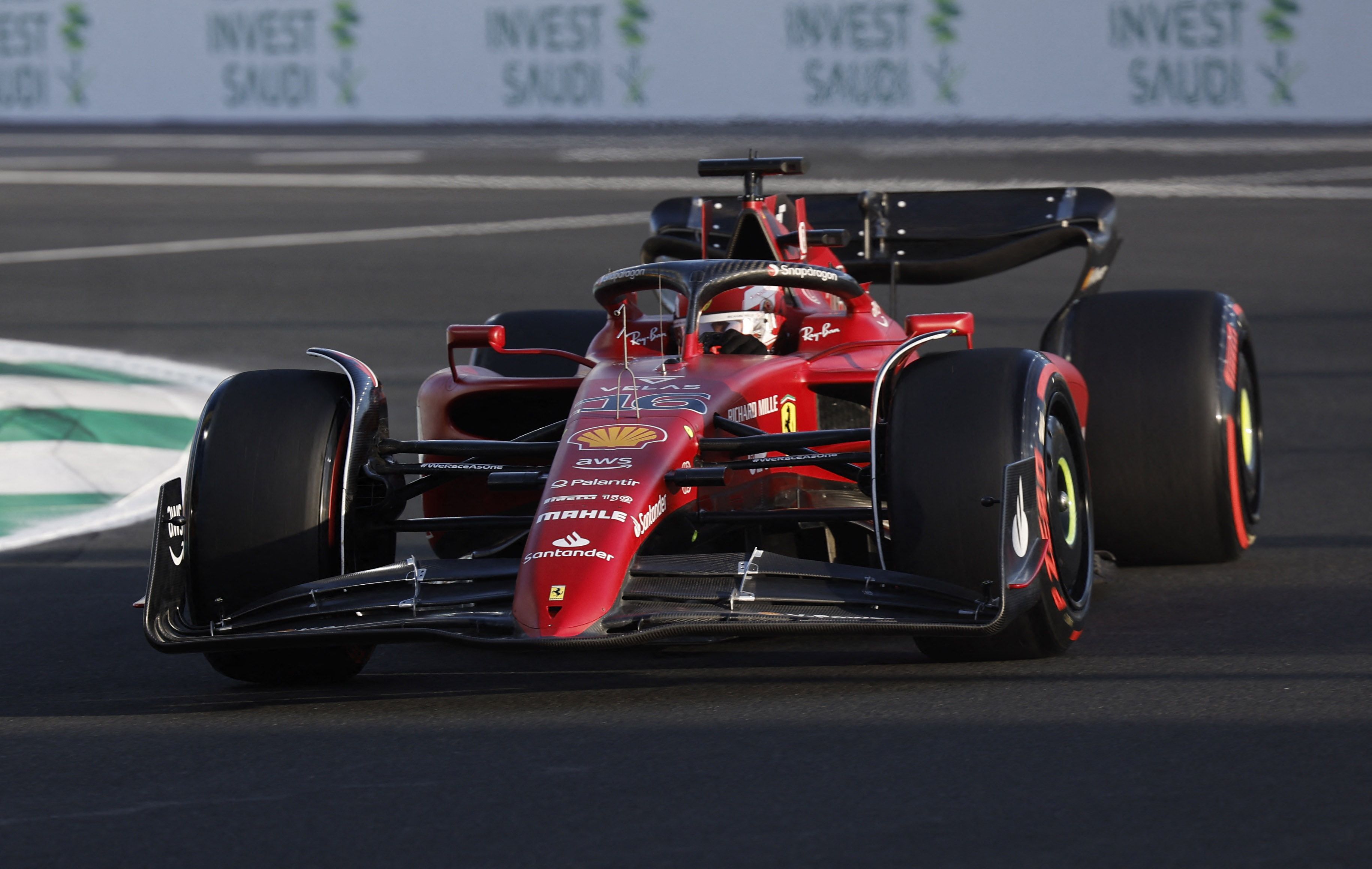 F1 саудовская аравия. F1 2022 Jeddah. Ф1 2022 Магнуссен. F1 Pilots 2022. Scuderia Ferrari Leclerc.