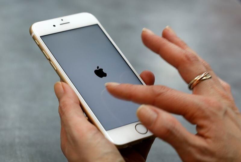 El iPhone 6 es el teléfono más vendido en la historia de Apple, en todas sus versiones. (REUTERS)
