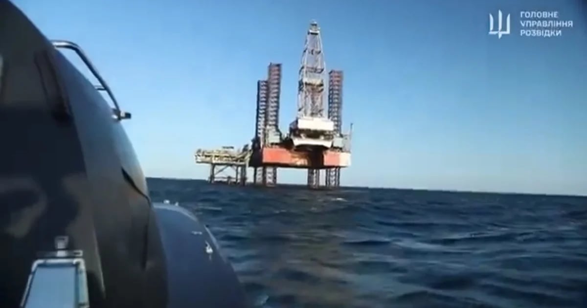 Ukraine announced the recovery of an oil and gas platform in the Black Sea that Russia controlled since 2015