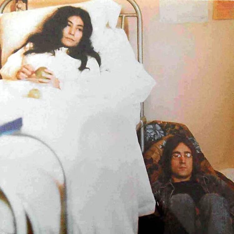 Unfinished Music No. 2: Life With The Lions, John Lennon y Yoko Ono