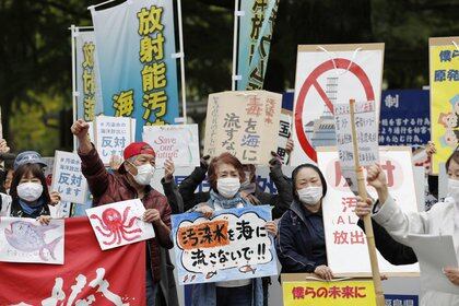 Protesta en Fukushima (Reuters)