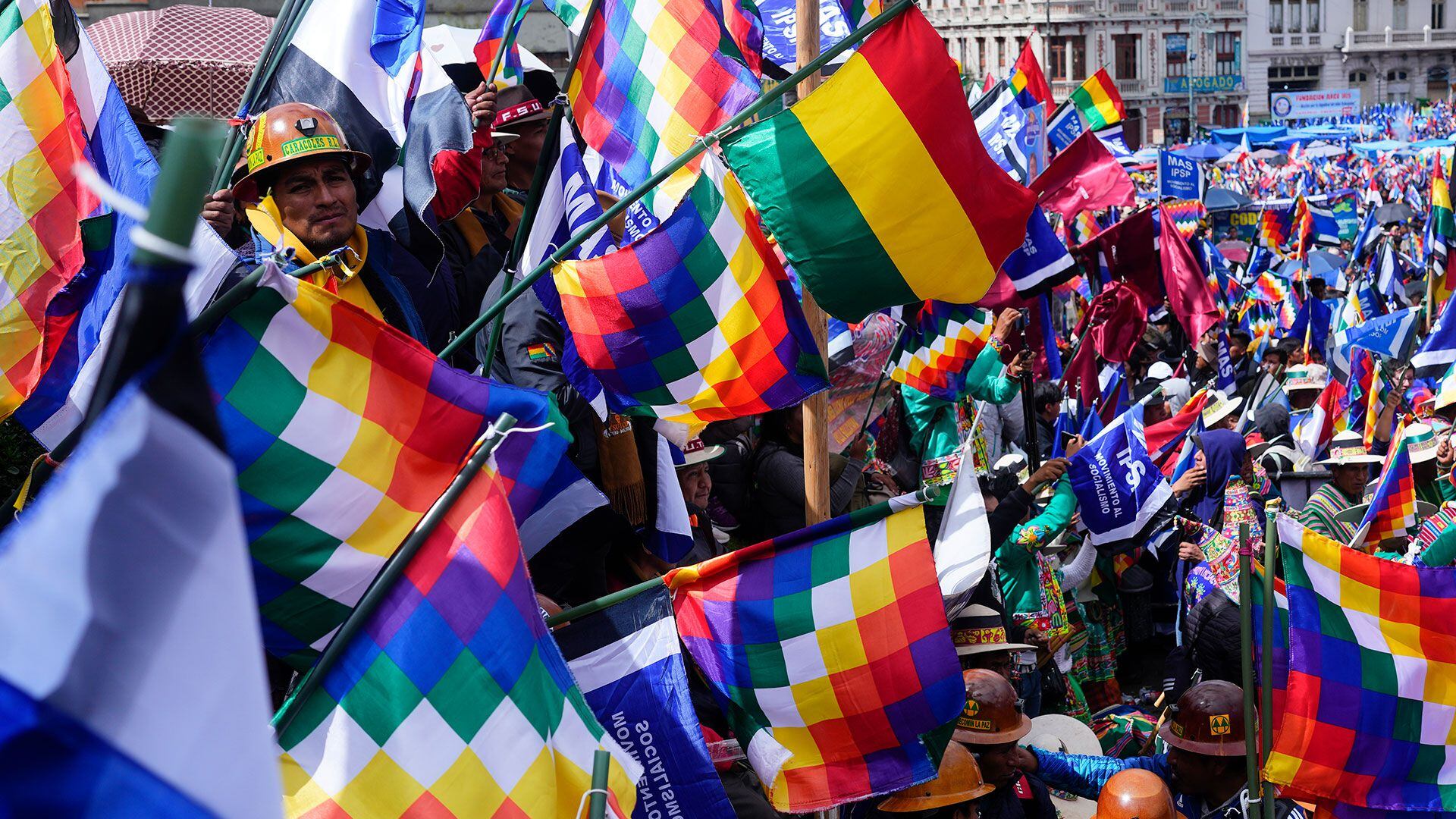Arce festeja el aniversario del partido oficialista de Bolivia sin Evo Morales