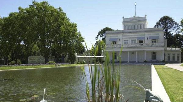 El edificio central de la Quinta de Olivos. En la residencia presidencial, Lázaro Báez dice que se reunió con Cristina Kirchner