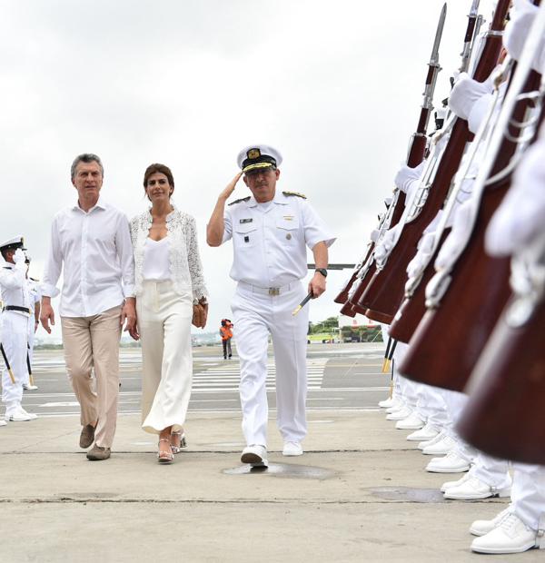 El Presidente y su esposa, Juliana Awada al arribar a Colombia (Presidencia de la Nación)