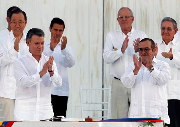 El momento de la firma del Acuerdo de Paz en Cartagena el 26 de septiembre (Reuters)
