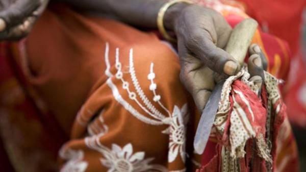 La ablación de genitales en las mujeres es una tradición antigua en algunos países africanos