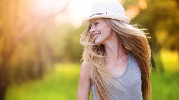 Tener un pelo sano refleja buena salud y fertilidad (Shutterstock)