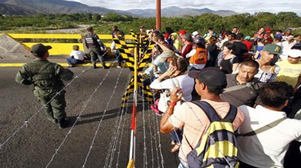 Una marea humana ocupó la frontera entre Venezuela y Colombia el domingo pasado