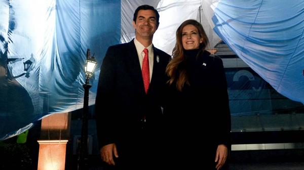 Juan Manuel Urtubey e Isabel Macedo durante el Bicentenario de Salta (Gobierno de Salta)