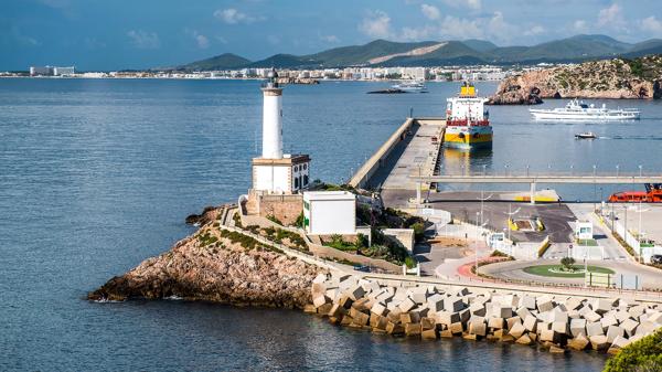 El precio por amarre ronda los 300 dólares diarios (Shutterstock)