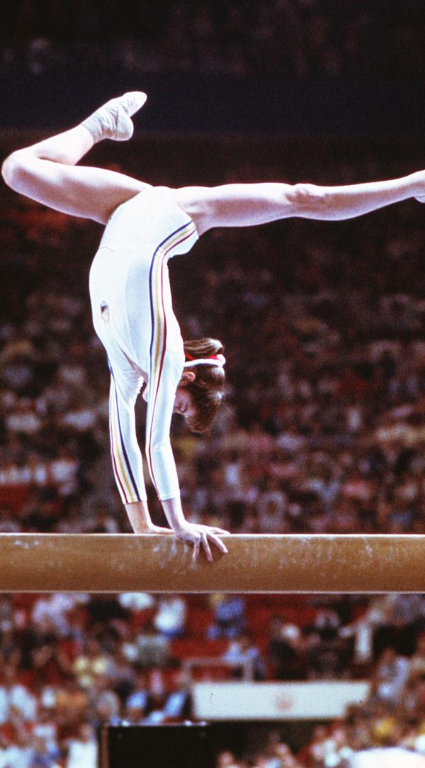 El 10 perfecto de la gimnasta Nadia Comaneci jamás volvió a repetirse en un Juego Olímpico