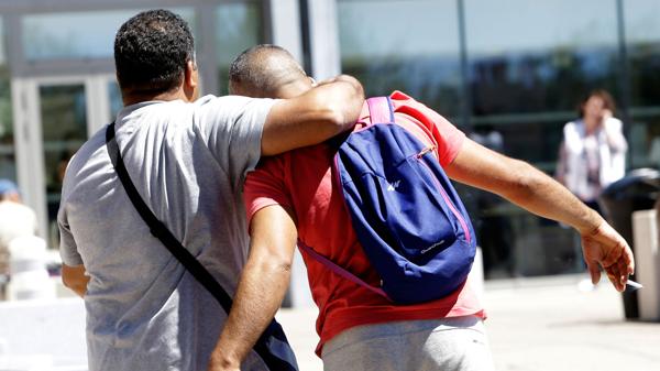 Nadie podrá detener la angustia de Mejri al conocer que su hijo de cuatro años murió en el atentado de Niza (AP)