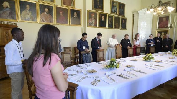 El Sumo Pontífice dio la noticia en un almuerzo con jóvenes en Cracovia (Reuters)