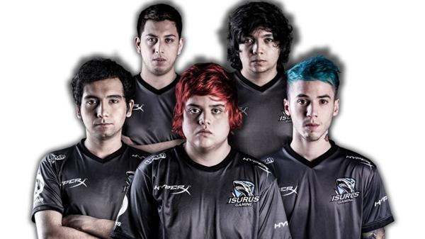 El equipo Isurus Gaming está integrado por Franco Sanzana, Benjamín Ramírez, Leandro Marcos, Claudio Navarrete, Juan Fierro y Diego Apablaza de suplente (cortesía de Riot Games).