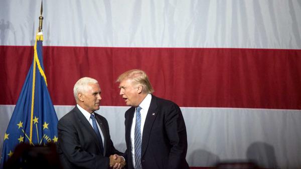 Donald Trump junto a su compañero de fórmula, Mike Pence