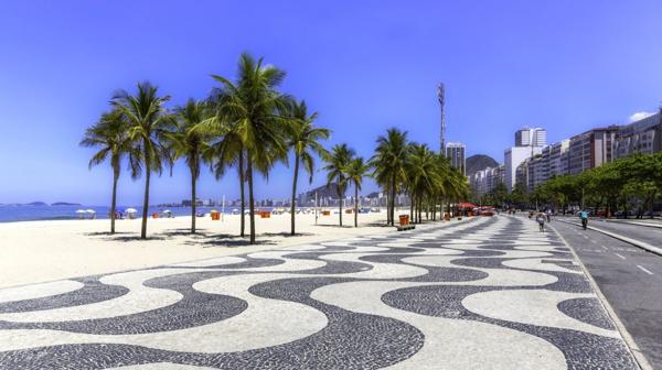 Copacabana tiene casi 4 kilómetros de largo (Shutterstock)