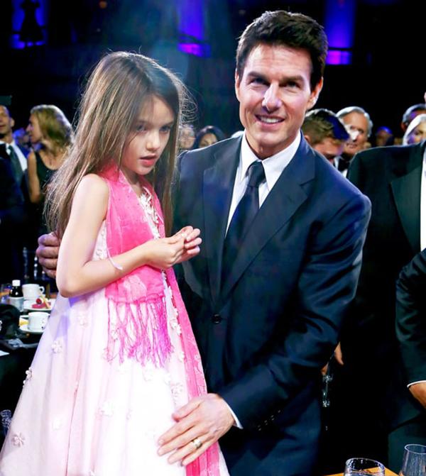 La última fotografía de Tom Cruise y su hija Suri. Fue en agosto de 2012, en un parque de Disney