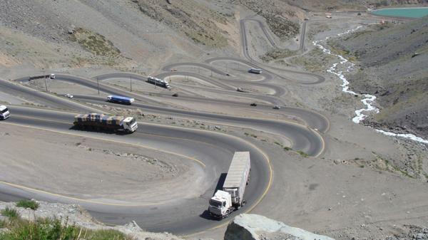 El paso del Cristo Redentor en el ascenso chileno ofrece un recorrido lento y sinuoso