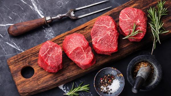 La carne roja aumenta el riesgo de morir de una enfermedad cardiovascular (Shutterstock)