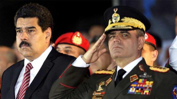 Maduro asignó a Padrino López como encargado del sector productivo del país