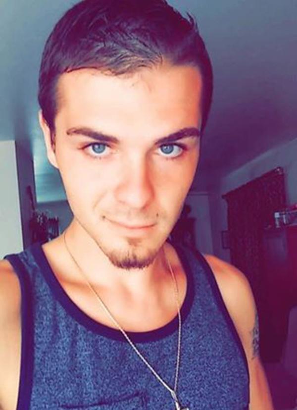 Joshua Rose murió el pasado 25 de agosto. La autopsia determinará si la causa de muerte fue estrangulamiento o sobredosis, la teoría que manejan los amigos que abandonaron su cuerpo en un bosque del condado de Lackawanna