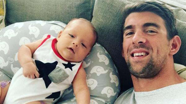 Michael Phelps junto a su hijo, Boomer Phelps