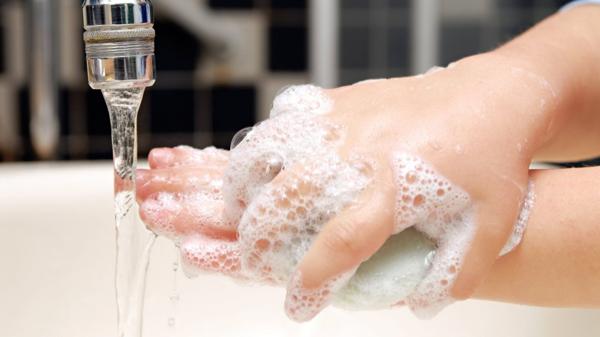 El jabón en la zona íntima femenina puede causar irritación