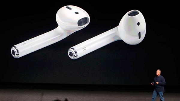 Así son los Ear Pods, audífonos inalámbricos (Reuters)