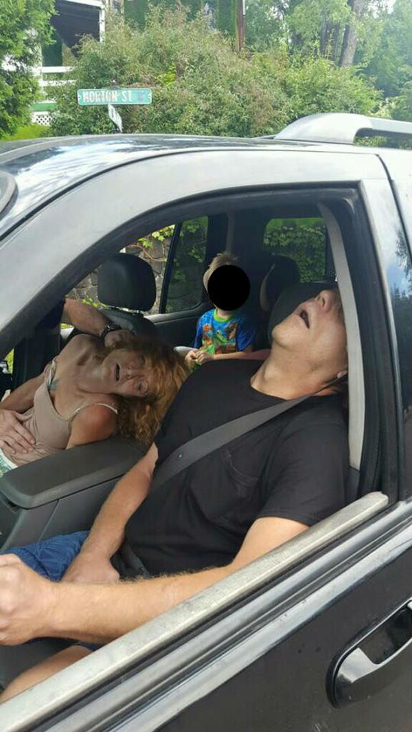 Rhonda Pasek y James Lee Acord fueron sentenciados a 180 y 360 días de prisión efectiva, respectivamente, por poner en peligro la vida de un menor