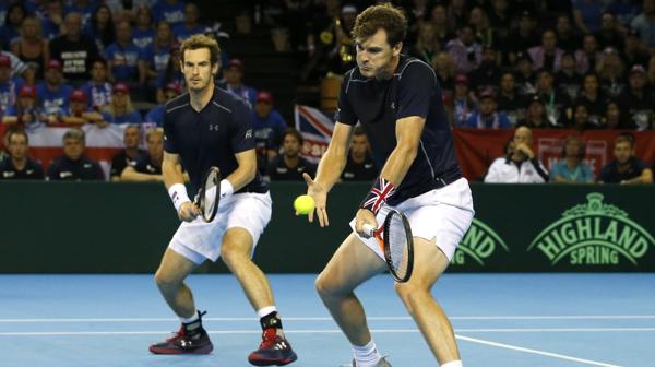 Los hermanos Murray consiguieron el primer punto para Gran Bretaña (Reuters)