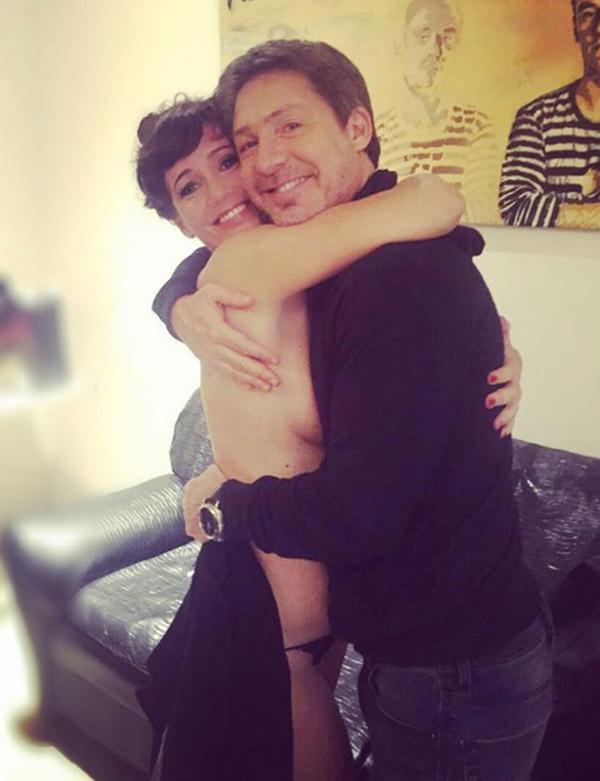 Esta es la última foto que Siciliani posteó con Suar: es del 13 de junio, tras una función de la obra Sputza; luego compartió imágenes de Adrián, pero sólo con su hija Margarita