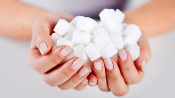Reducir el consumo de azúcar puede contribuir a una mayor vitalidad y un descanso mejor (Shutterstock)