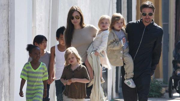 Angelina Jolie, Brad Pitt y sus niños