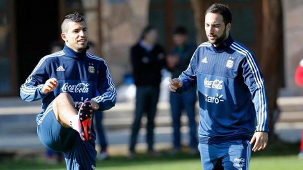 Agüero e Higuaín, dos de los más criticados por los hinchas