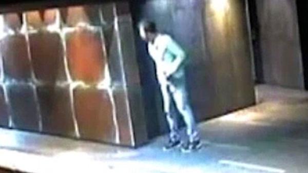 Tostee llamó a su padre Gray para contarle lo sucedido