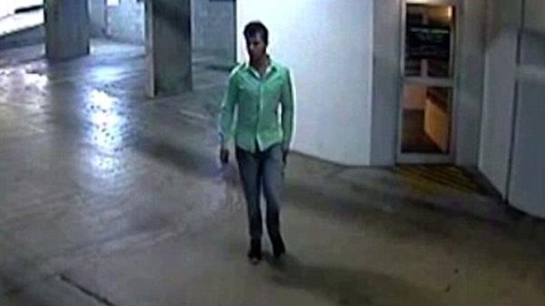 Tostee sale solo de su edificio. Iría a comer una pizza a Domino’s