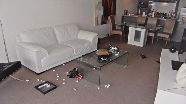El interior del apartamento de Tostee luego de la tragedia