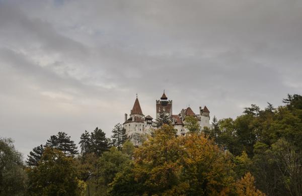 Vale la pena conocer la magnífica Transilvania, donde se encuentra el Castillo de Bran (AP)