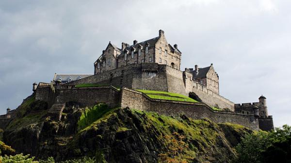 El Castillo de Edimburgo es también el más embrujado de ese país (iStock)