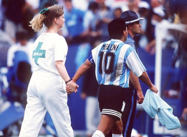 Una de las imágenes de Diego Maradona que recorrió el mundo durante la Copa de Estados Unidos 1994