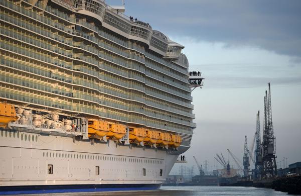 El Harmony of the Seas es el nuevo rey de los mares (AP)