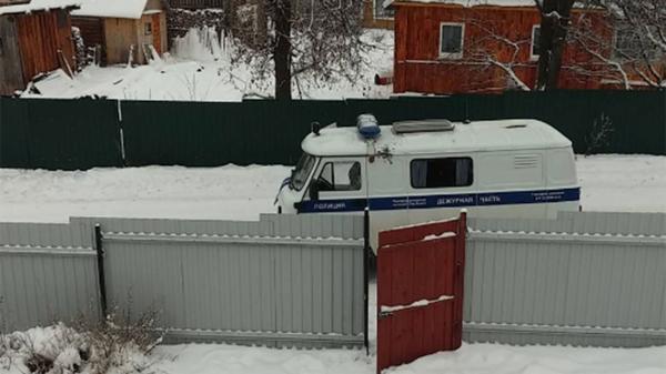 El vehículo policial al que se ve cómo disparan. “Si no nos rendimos, moriremos. Pero si nos rendimos, nunca más volveremos a vernos”, le dijo él a Katya