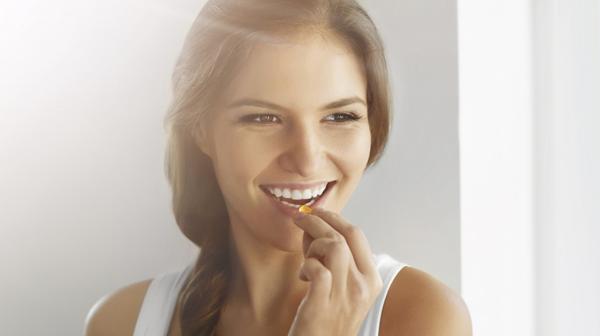 Los tratamientos antiage poco tienen que ver con las cirugías estéticas invasivas; sino que apuntan a un escenario de suplementos naturales (IStock)