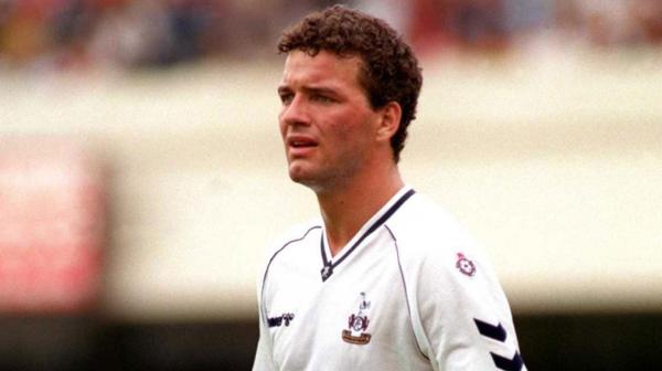 El ex futbolista inglés Paul Stewart vistió la camiseta del Tottenham entre 1988 y 1992