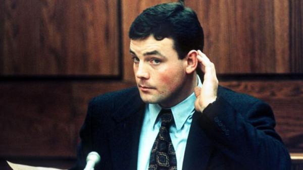 John Bobbitt durante el juicio contra su esposa, Lorena Bobbitt. El caso tuvo cobertura mundial (AP)