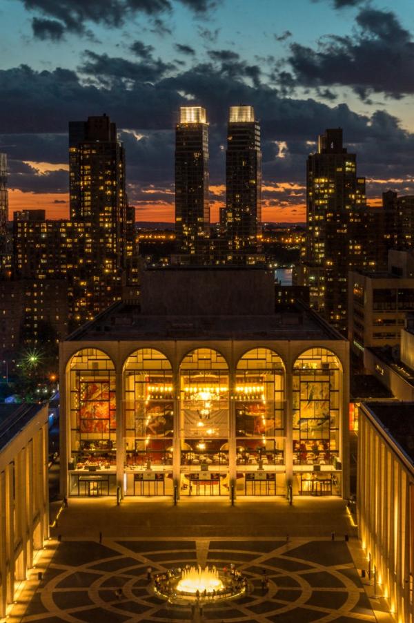 El Metropolitan Opera House es uno de los teatros más innovadores del mundo, ubicado en Nueva York