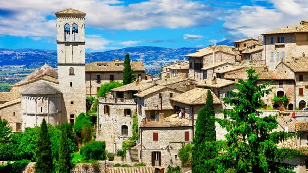 Asís se ubica en la provincia de Perugia en la magnífica región de Umbría, a 130 kilómetros de Roma (iStock)