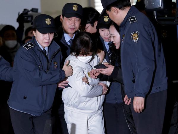 Choi Soon-sil fue arrestada en su regreso a Corea del Sur (Reuters)